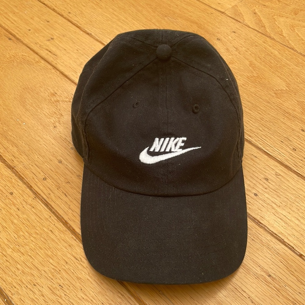 Classic Nike Golf Cap